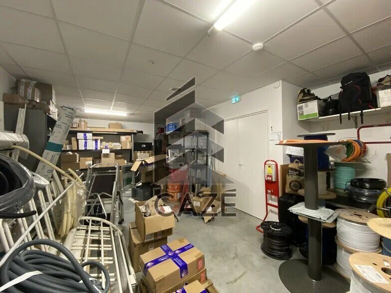 Bureau dans Saint-Jean-d'Illac à louer - Photo de l’immeuble – Image 3 sur 12