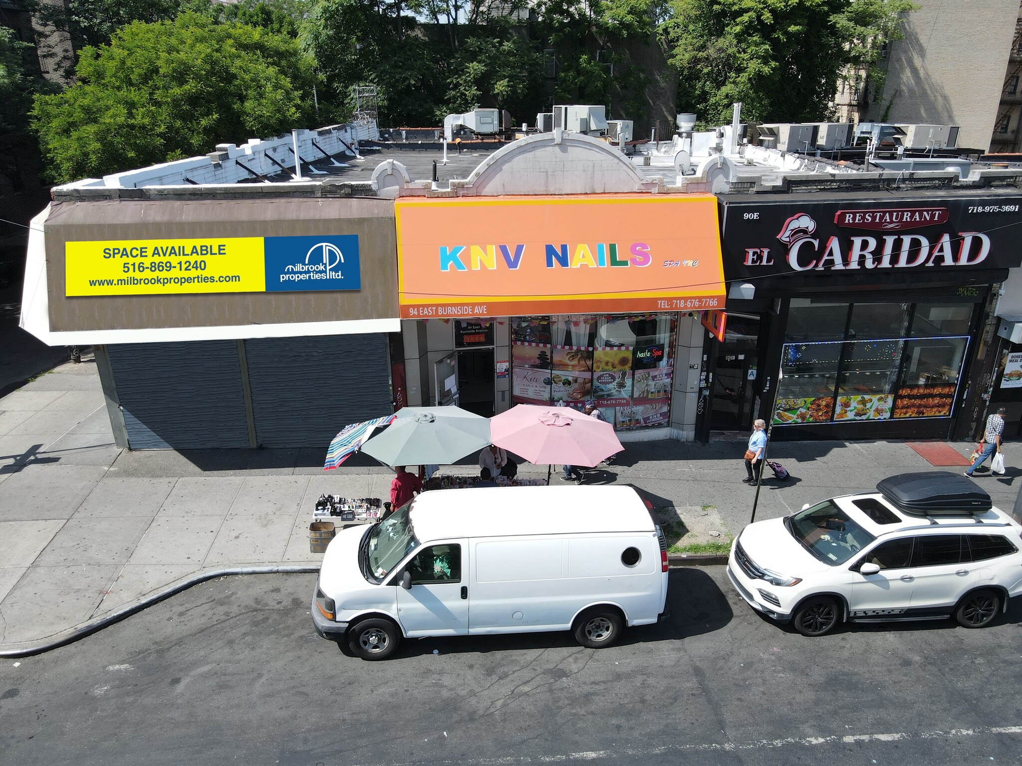 68-98 E Burnside Ave, Bronx, NY à louer Photo de l’immeuble– Image 1 sur 1