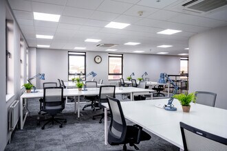 Basing Vw, Basingstoke à louer Photo intérieure– Image 1 sur 8