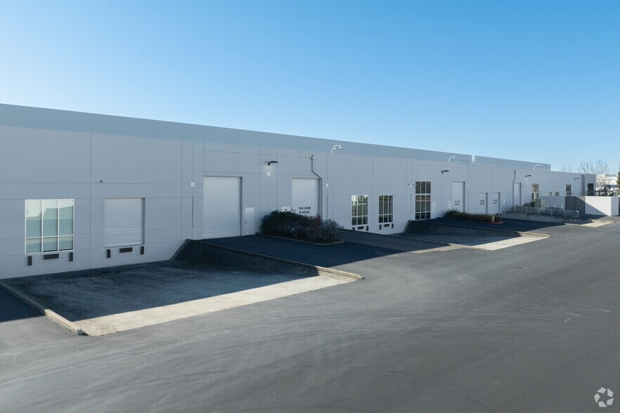 3260 Whipple Rdg, Union City, CA à louer - Photo de l’immeuble – Image 3 sur 7