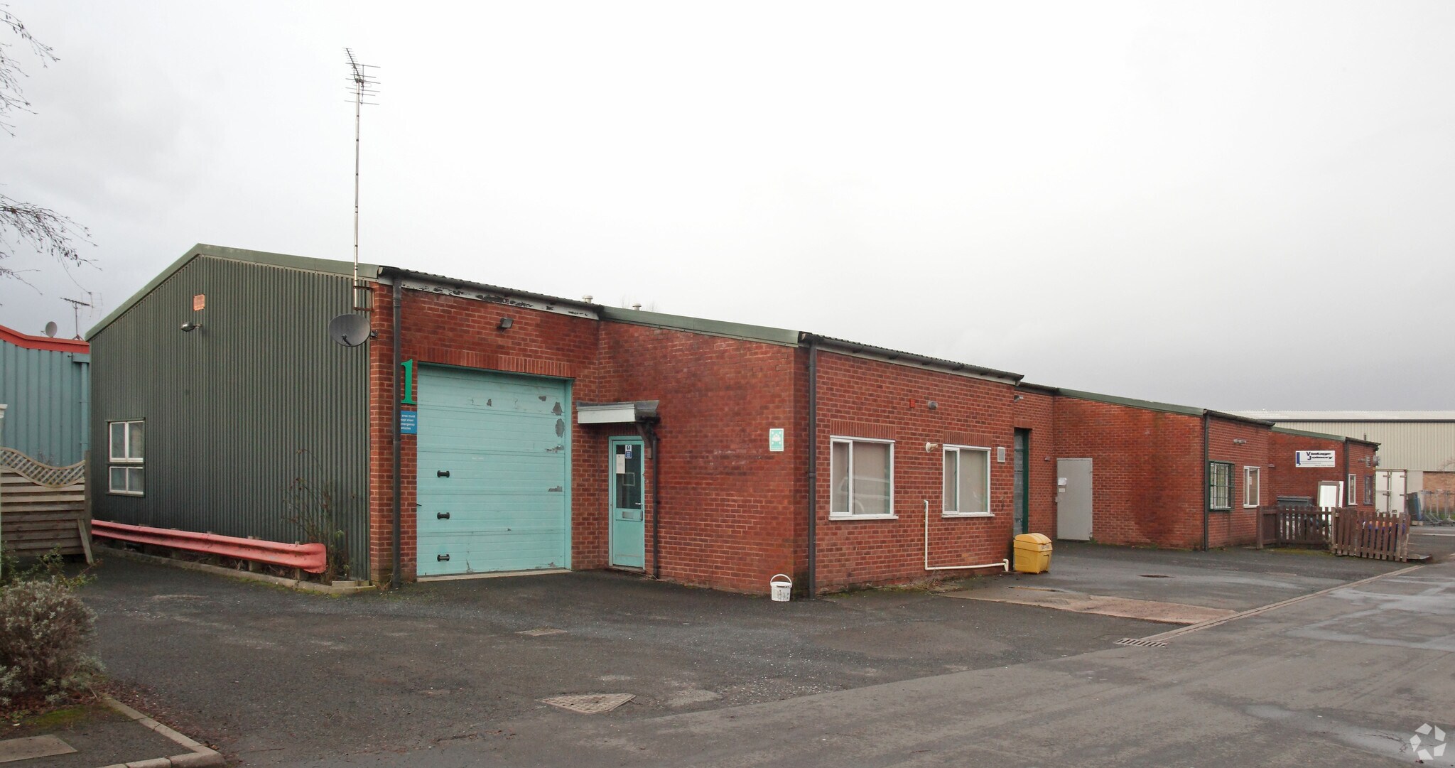 Western Clos, Leominster à louer Photo principale– Image 1 sur 6