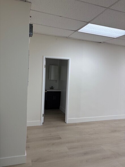 1296-1296 S La Brea Ave, Los Angeles, CA à louer - Photo intérieure – Image 3 sur 12