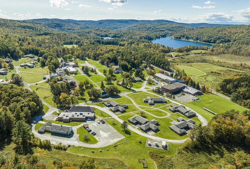 13640 State Route 22, Canaan, NY à vendre - Photo principale – Image 1 sur 42