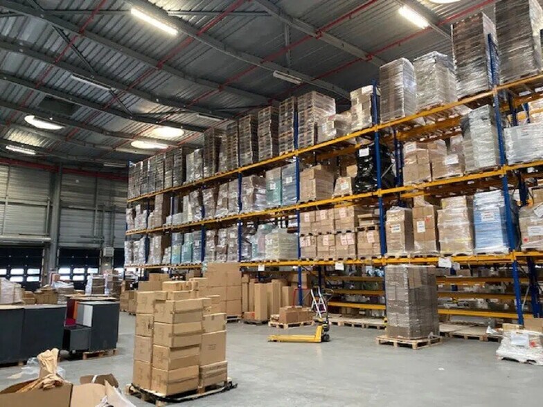 Industriel/Logistique dans Gennevilliers à louer - Photo de l’immeuble – Image 2 sur 6