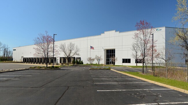 Plus de détails pour 261 River Rd, Clifton, NJ - Industriel/Logistique à louer