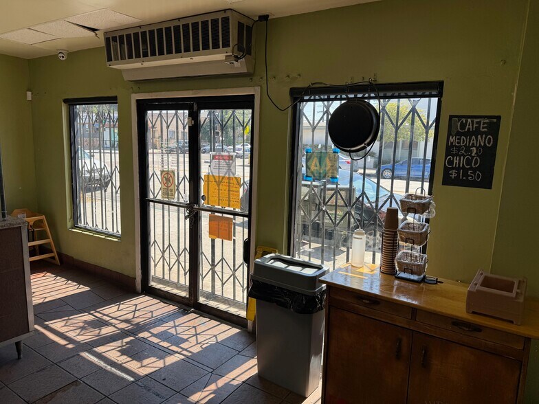 3727 E 1st St, Los Angeles, CA à louer - Photo intérieure – Image 3 sur 18