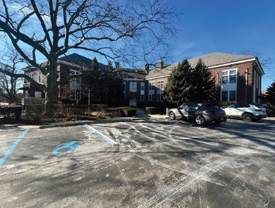 325 W Main St, Babylon, NY à vendre - Photo de l’immeuble – Image 2 sur 10