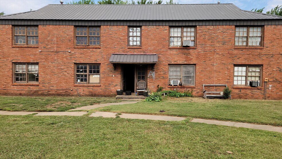 701 W Pine Ave, Duncan, OK à vendre - Photo de l’immeuble – Image 2 sur 44