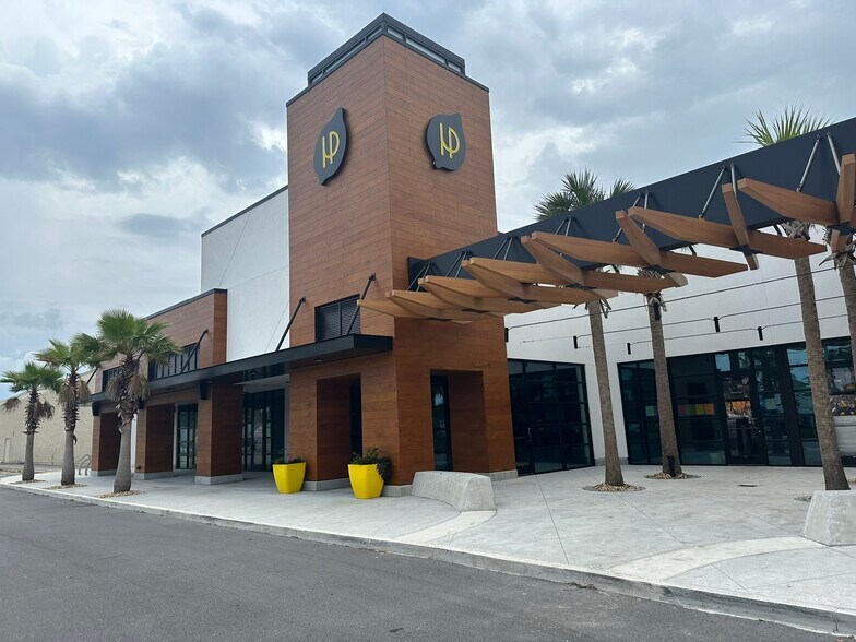 500-580 Atlantic Blvd, Neptune Beach, FL à louer - Photo de l’immeuble – Image 2 sur 10
