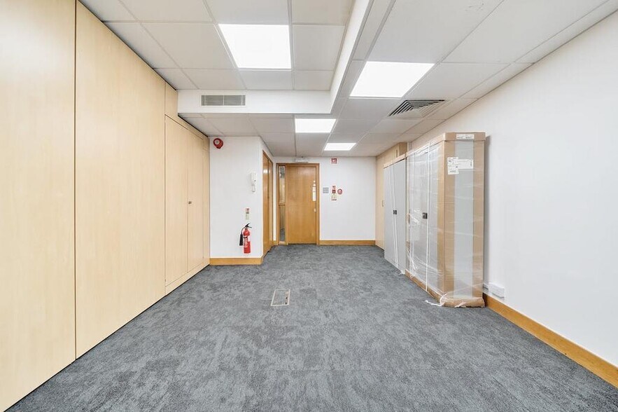 23-25 Bridge St, Pinner à louer - Photo de l’immeuble – Image 3 sur 15