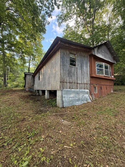 231 Crockett Lake Dr, Crossville, TN à vendre - Photo de l’immeuble – Image 2 sur 5