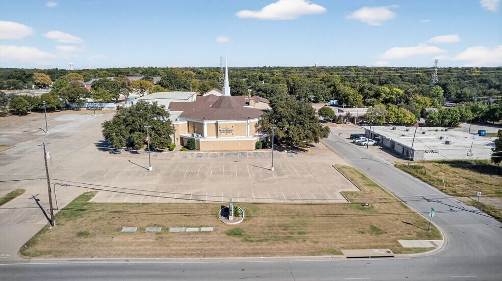 147 Hurst Blvd, Hurst, TX à vendre - Photo de l’immeuble – Image 3 sur 39