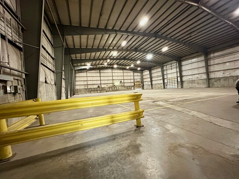 280 Taggart St, East Palestine, OH à vendre - Photo de l’immeuble – Image 3 sur 9