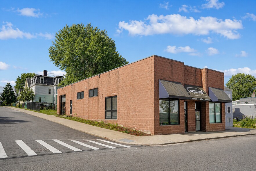 2842 Richmond Ter, Staten Island, NY à vendre - Photo de l’immeuble – Image 2 sur 15