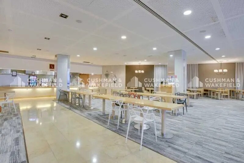 23-27 Rue Delariviere Lefoullon, Puteaux à louer - Photo de l’immeuble – Image 3 sur 16