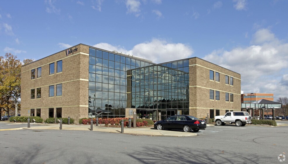 4460 Corporation Ln, Virginia Beach, VA à louer - Photo de l’immeuble – Image 1 sur 5