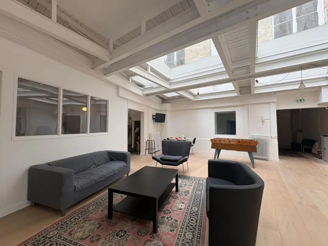 11 Rue Saint-Bon, Paris à louer Photo de l’immeuble– Image 1 sur 8