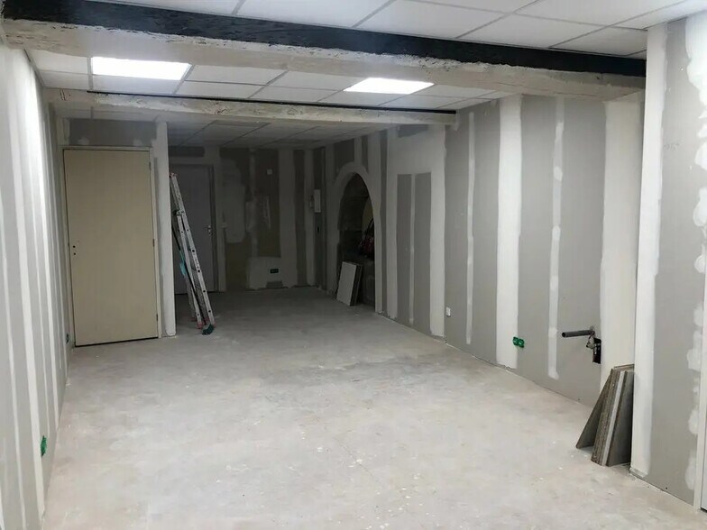 Local commercial dans Morlaix à louer - Photo de l’immeuble – Image 2 sur 12