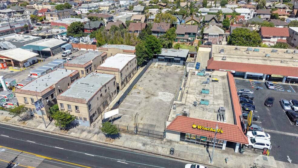 1664 S Western Ave, Los Angeles, CA à vendre - Photo de l’immeuble – Image 2 sur 19