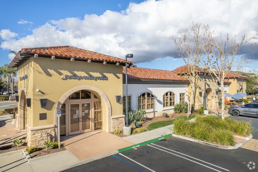 31726 Rancho Viejo Rd, San Juan Capistrano, CA à louer - Photo principale – Image 1 sur 22