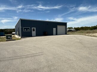 Plus de détails pour 150 Russell Ln, Dripping Springs, TX - Industriel/Logistique à louer