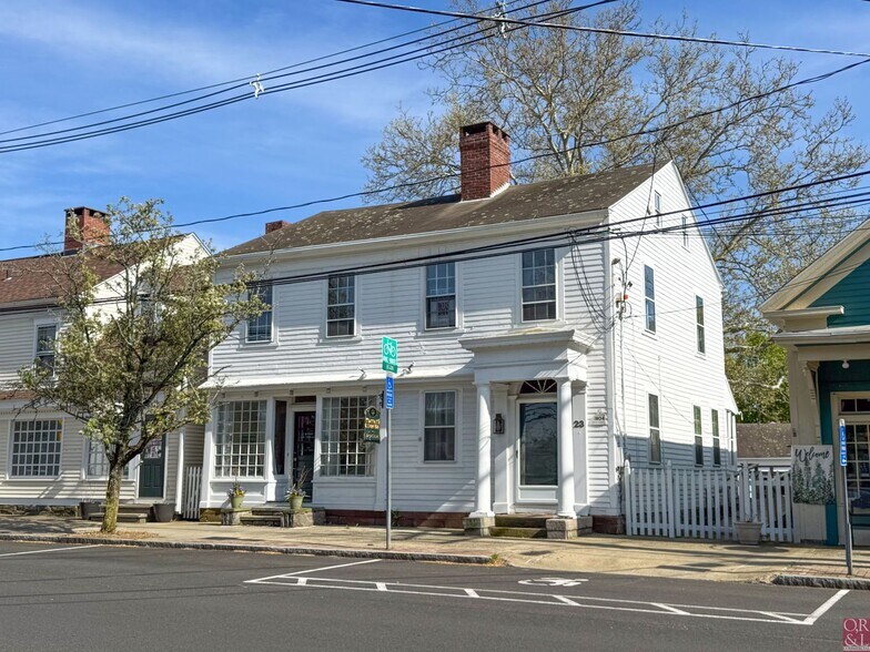 23 Boston St, Guilford, CT à louer - Photo de l’immeuble – Image 3 sur 11