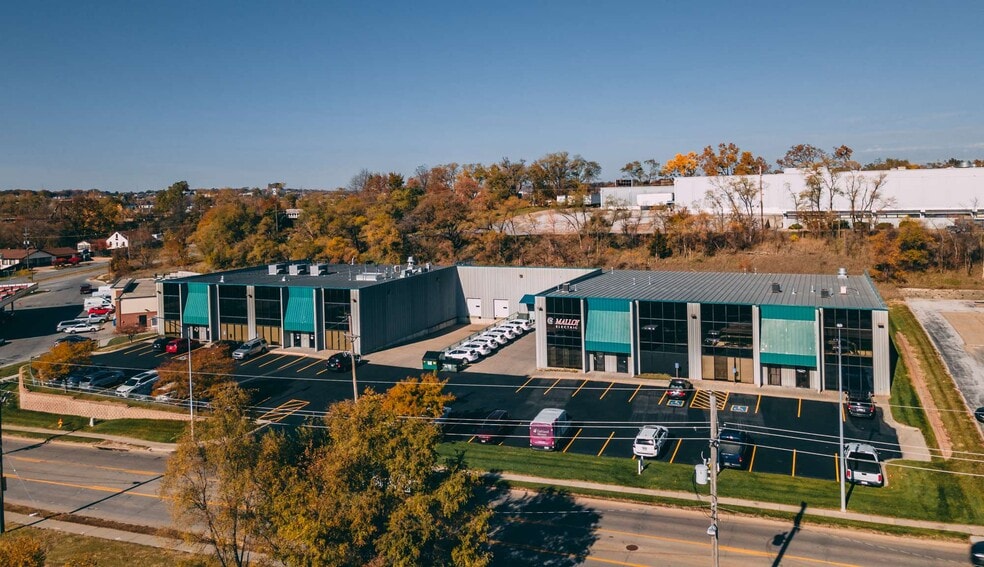 5810-5852 F St, Omaha, NE à louer - Photo de l’immeuble – Image 2 sur 6