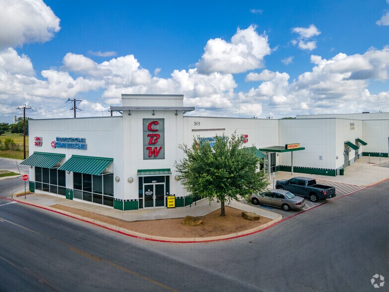 00 SE Military Dr, San Antonio, TX à louer - Photo principale – Image 1 sur 12