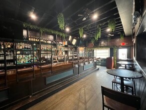 447-465 Atlantic Ave, East Rockaway, NY à louer Photo intérieure– Image 1 sur 18