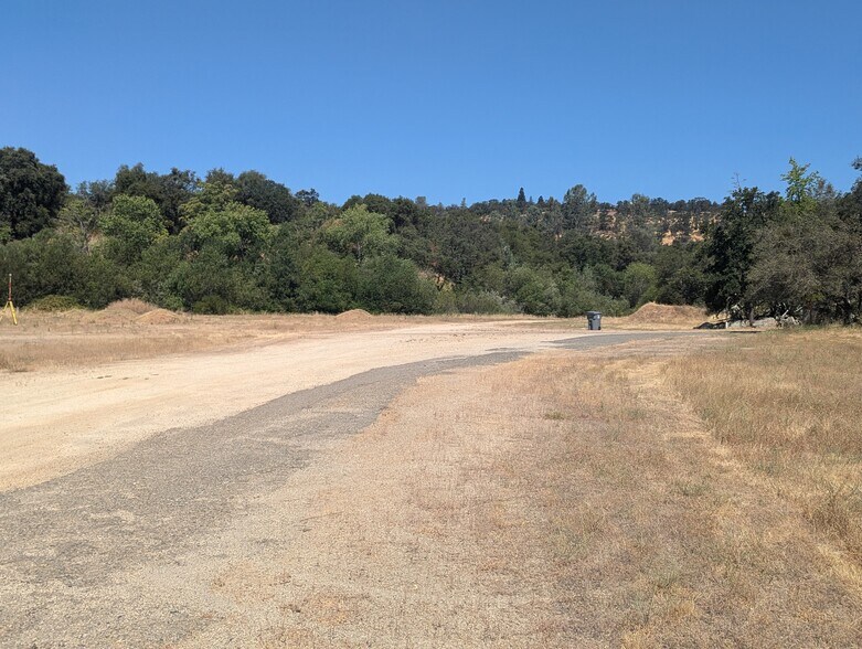 1783 Verdant Ln, Auburn, CA à vendre - Photo de l’immeuble – Image 2 sur 6