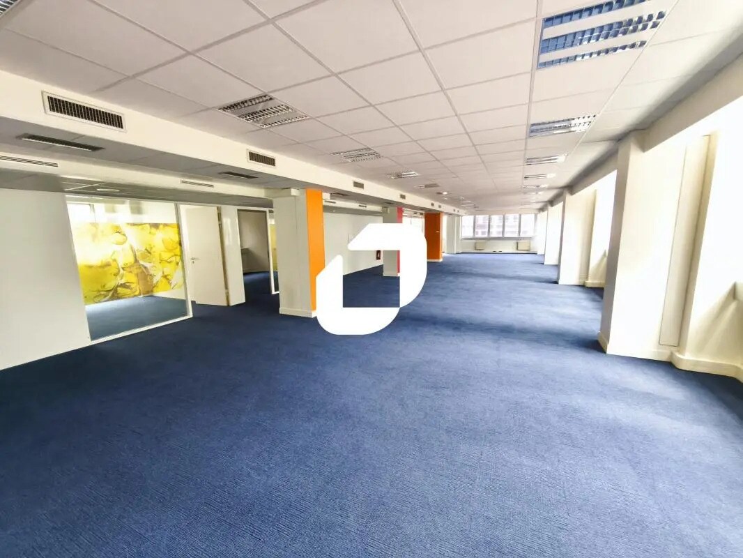 Bureau dans Fontenay-sous-Bois à vendre Photo de l’immeuble– Image 1 sur 11