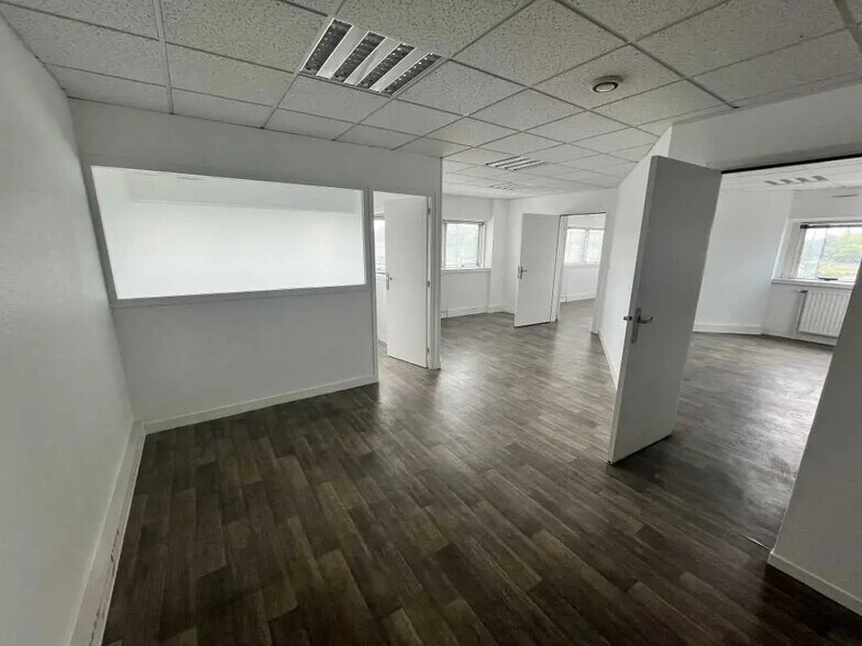 Bureau dans Rennes à vendre - Photo de l’immeuble – Image 2 sur 4