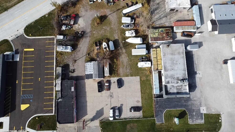 34091 Groesbeck Hwy, Clinton Township, MI à vendre - Photo de l’immeuble – Image 2 sur 7