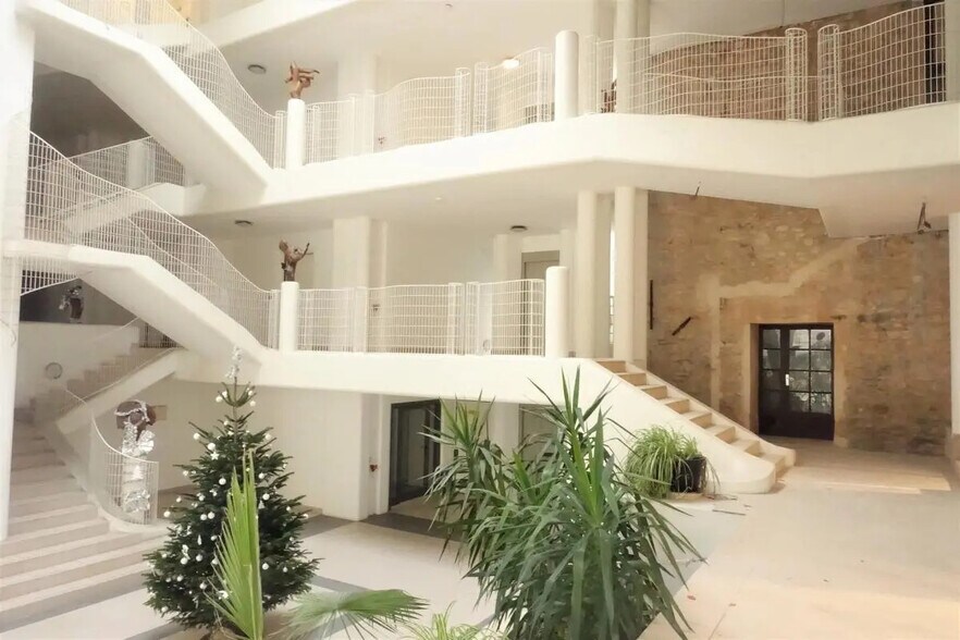 12 Impasse Les Bellevues, Mougins à vendre - Photo de l’immeuble – Image 3 sur 9