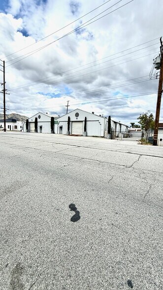 780 N Todd Ave, Azusa, CA à vendre - Photo de l’immeuble – Image 3 sur 48