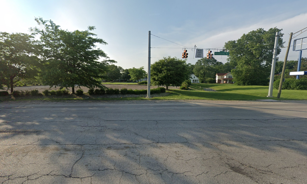 2820 Kentucky Ave, Indianapolis, IN à louer - Photo de l’immeuble – Image 3 sur 3
