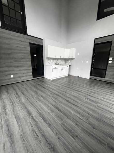 8313 Belair Rd, Nottingham, MD à louer - Photo de l’immeuble – Image 2 sur 3