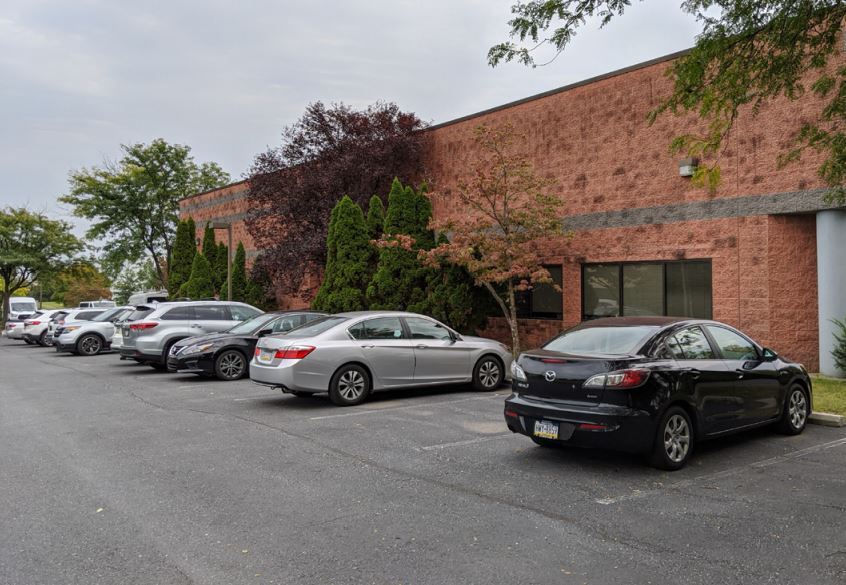 54 S Commerce Way, Bethlehem, PA à louer - Photo de l’immeuble – Image 3 sur 4