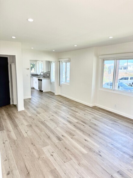 1112 E Imperial Ave, El Segundo, CA à vendre - Photo de l’immeuble – Image 2 sur 13