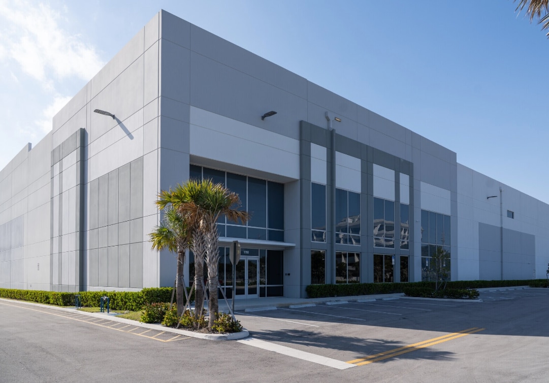 1700 Eller Dr, Fort Lauderdale, FL à louer Photo intérieure– Image 1 sur 1