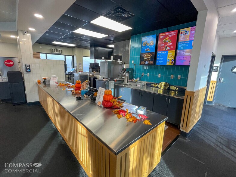 805 NE 3rd St, Bend, OR à vendre - Photo de l’immeuble – Image 2 sur 12