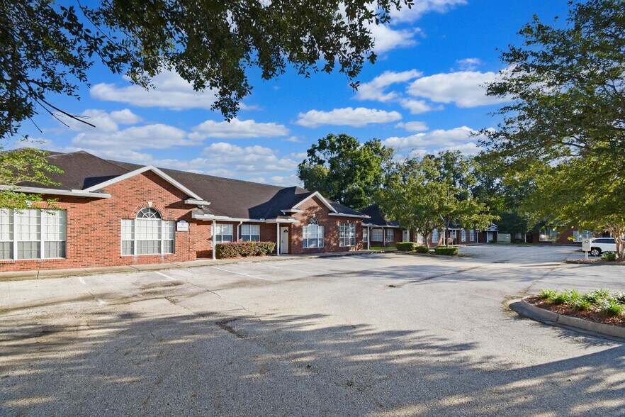 5911 Timuquana Rd, Jacksonville, FL à louer - Photo de l’immeuble – Image 3 sur 9