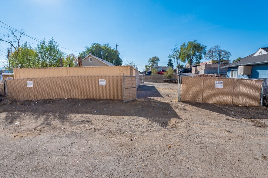 1924 Frazer Ave, Sparks, NV à louer - Photo de l’immeuble – Image 3 sur 9