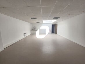 2 Avenue Des 3 Peuples, Montigny-le-Bretonneux à vendre Photo intérieure– Image 2 sur 9