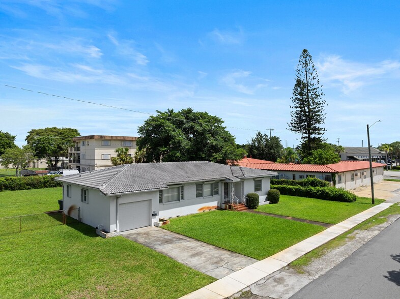 20 SW 4th St, Dania, FL à vendre - Photo de l’immeuble – Image 2 sur 15
