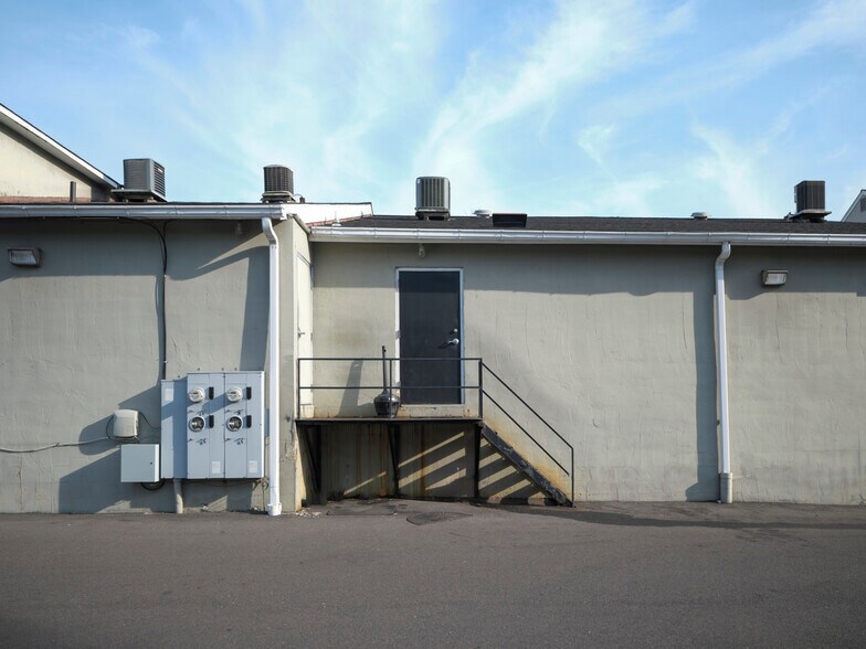 352-362 W Bridge St, New Hope, PA à vendre - Photo de l’immeuble – Image 3 sur 14