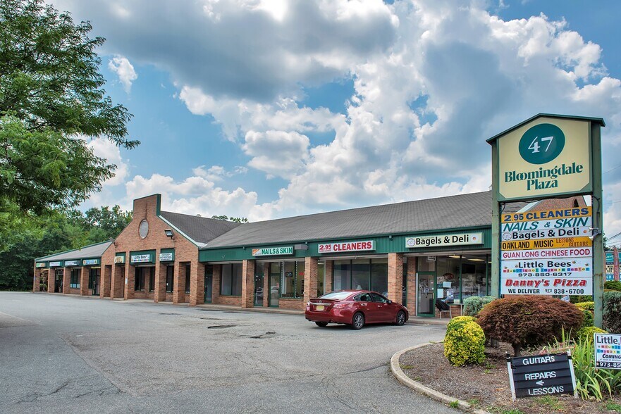 47 Main St, Bloomingdale, NJ à louer - Photo de l’immeuble – Image 3 sur 18