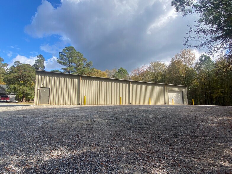 190 Old Christian Chapel rd, Moncure, NC à louer - Photo de l’immeuble – Image 2 sur 10