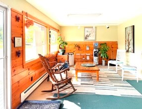 6985 Woodstock Rd, Hartford, VT à louer Photo intérieure– Image 2 sur 14