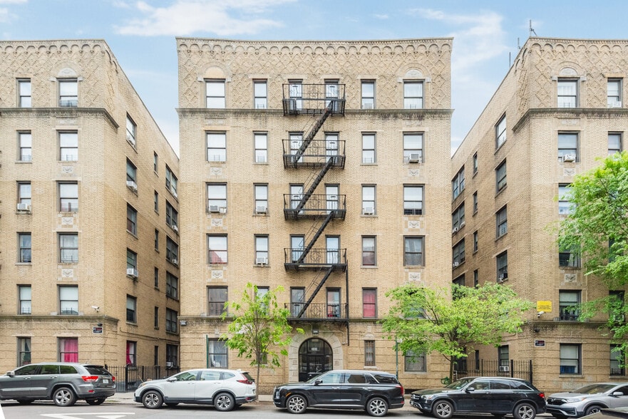 3464 Knox, Bronx, NY à vendre - Photo de l’immeuble – Image 1 sur 15